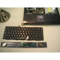 Sony Vaio PCG-981L Замена клавиатуры, динамиков и панели динамиков